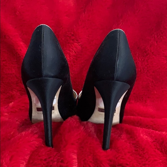 Badgley Mischka Satin Black Platform Heel - Picture 3 of 4